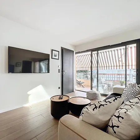 Apartment 3p Between Croisette Beaches And Antibes Street Cannes